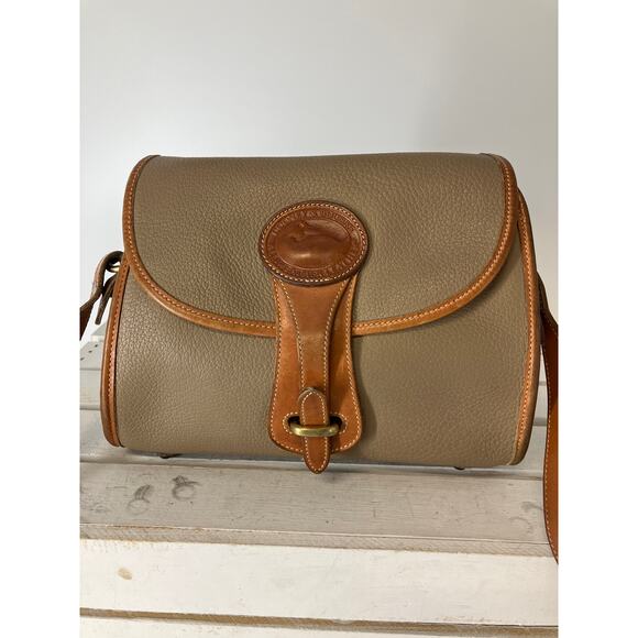 DOONEY & BOURKE SMALL VINTAGE TAUPE BROWN LEATHER CROSSBODY - Picture 1 of 16